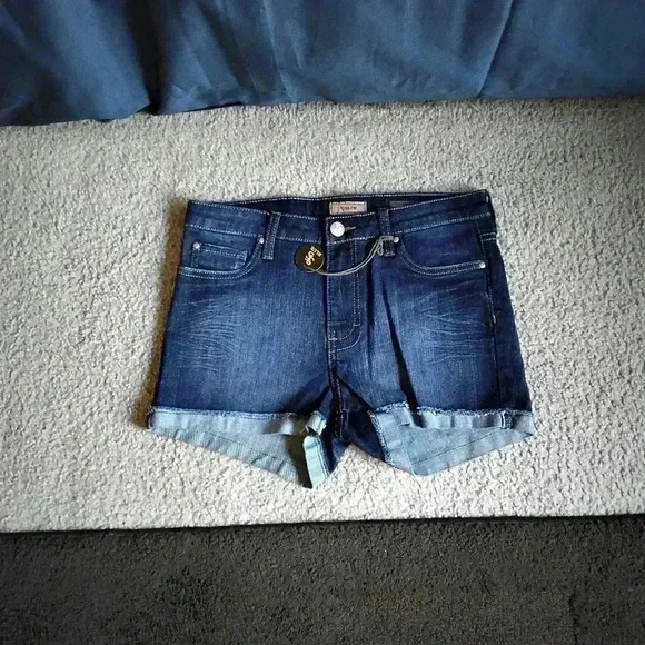 NWOT Denim Shorts - Picture 1 of 2